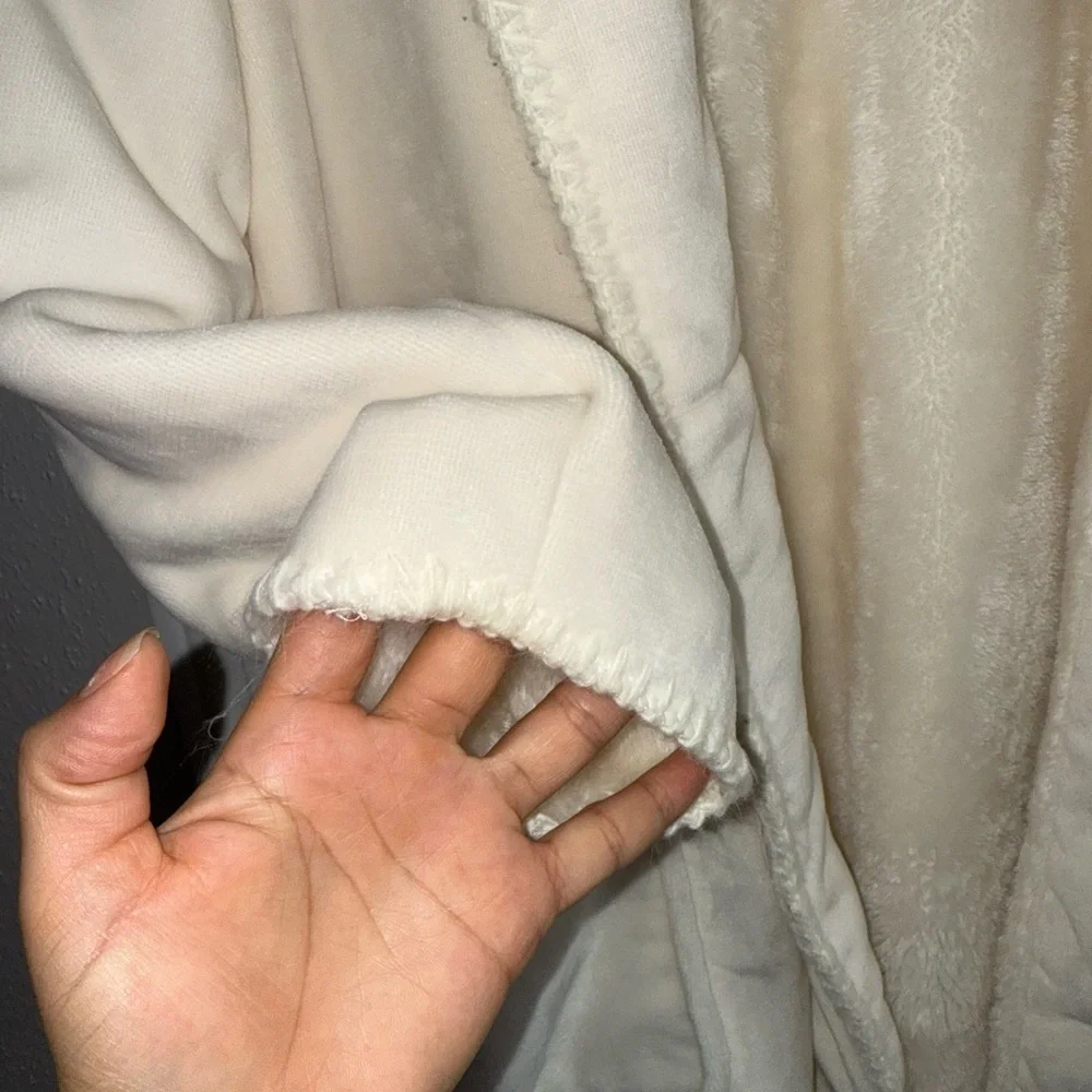 Pottery Barn sleepwear/robes size S - Picture 5 of 8